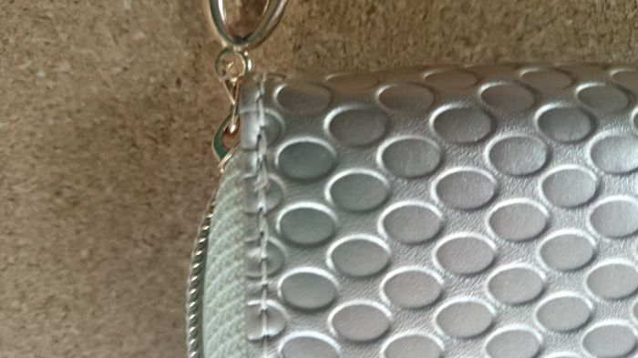 一粒万倍財布 表面の画像