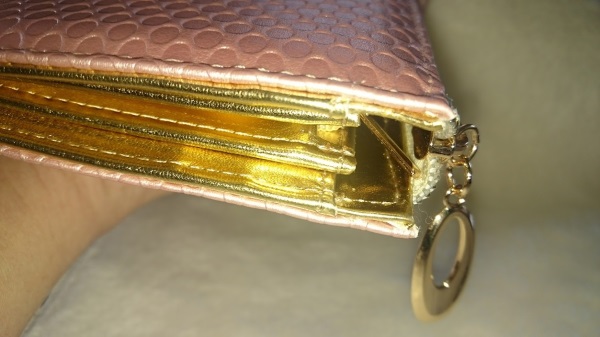 女性用一粒万倍財布 マチ部分